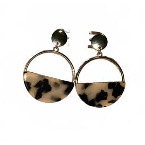 V Loop Leopard Hoop Earrings